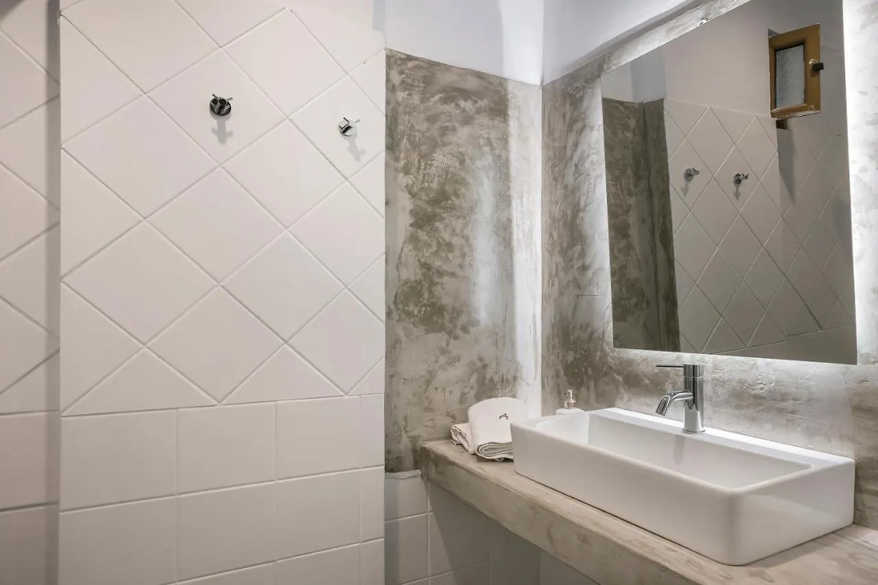Agnanti Suites Minia 0*,