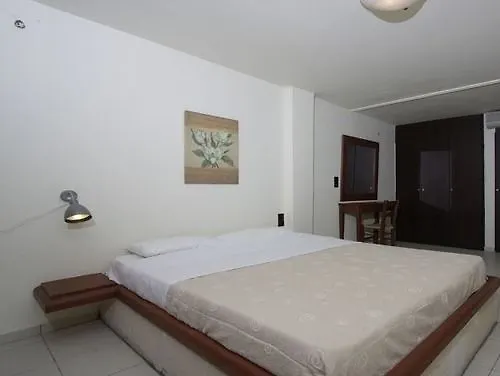 Agnanti Suites Minia 0*,