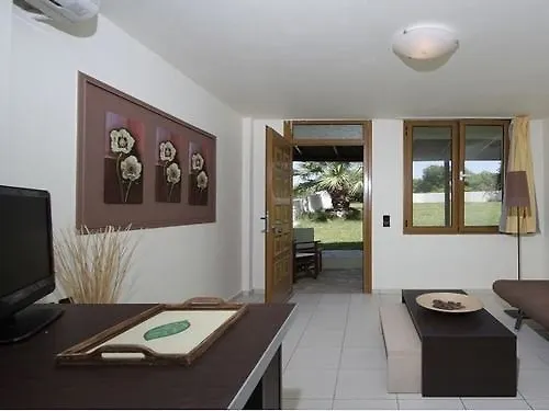 Agnanti Suites Minia Appartement